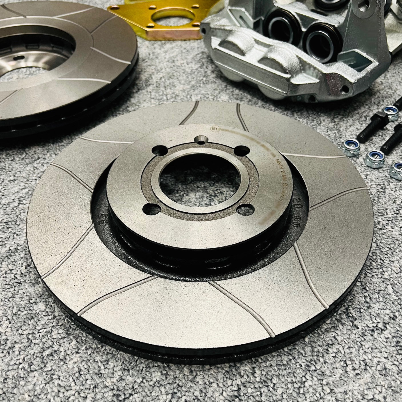 4-kolviga pidurikomplekt - Image 5